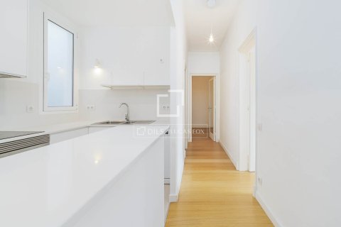 Apartment à vendre à Barcelona, Espagne, 2 chambres, 90 m2 No. 150331 - photo 18