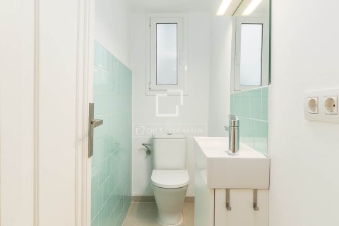 Apartment à vendre à Barcelona, Espagne, 2 chambres, 90 m2 No. 150331 - photo 27