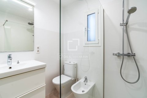 Apartment à vendre à Barcelona, Espagne, 2 chambres, 90 m2 No. 150331 - photo 7
