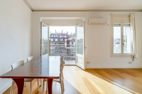 Apartment à vendre à Barcelona, Espagne, 2 chambres, 90 m2 No. 150331 - photo 11