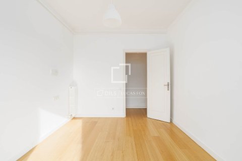 Apartment à vendre à Barcelona, Espagne, 2 chambres, 90 m2 No. 150331 - photo 30