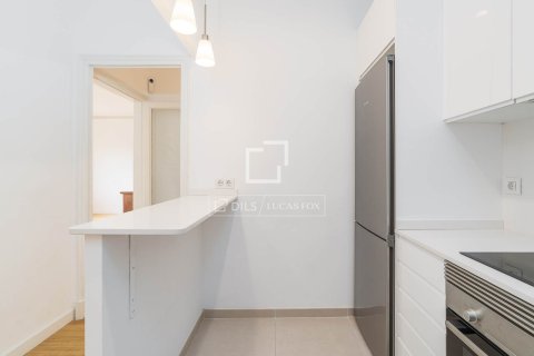 Apartment à vendre à Barcelona, Espagne, 2 chambres, 90 m2 No. 150331 - photo 22