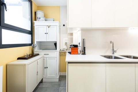 Dzīvoklis pārdošanā Barcelona, Spānijā 3 istabas, 85 m2 Nr. 150334 - attēls 9