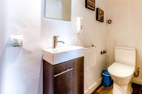 Villa for sale in Sitges, Barcelona, Spain 4 bedrooms, 195 sq.m. No. 150330 - photo 7