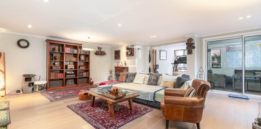 Appartamento a Barcelona, Spagna 6 camere da letto, 320 mq. N° 150329