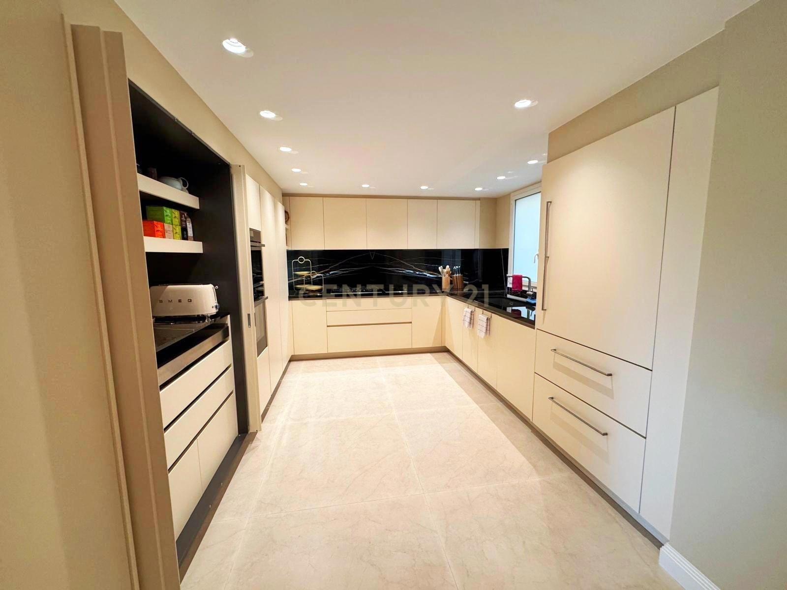 Wohnung in Barcelona, Spanien 4 Schlafzimmer, 343 m2 Nr. 167119