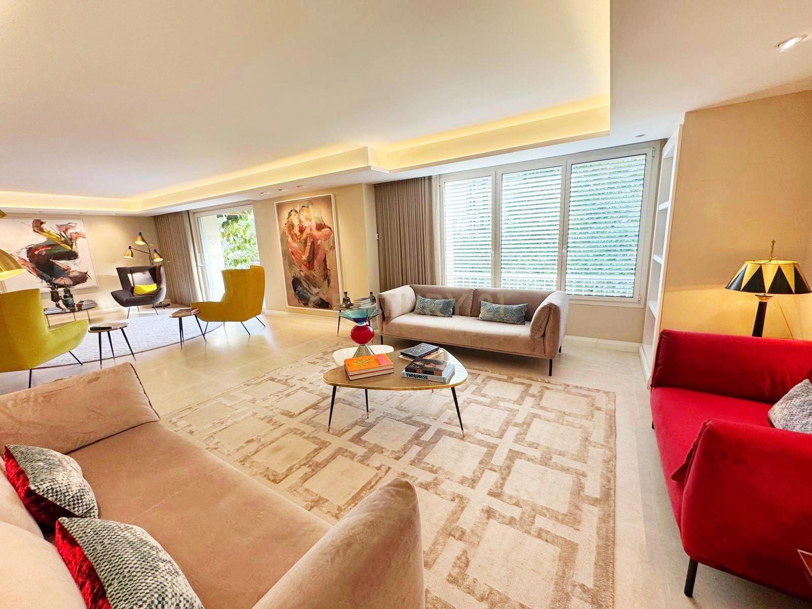 Wohnung in Barcelona, Spanien 4 Schlafzimmer, 343 m2 Nr. 167119