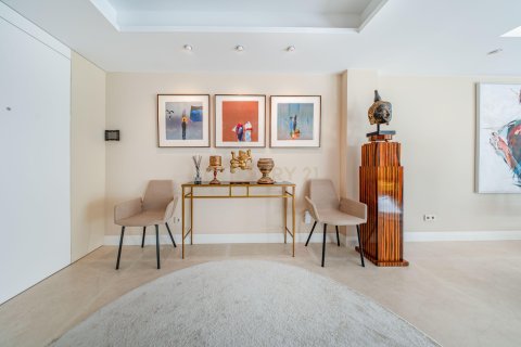 Apartamento en venta en Barcelona, España 4 dormitorios, 343 m2 No. 167119 - foto 3