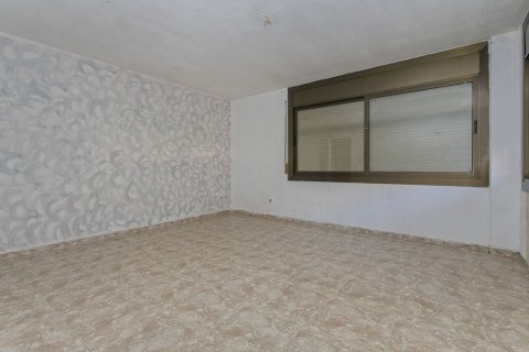 Продажа квартиры в Руби, Барселона, Испания 3 спальни, 80м2 №167114 - фото 3