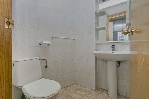 Продажа квартиры в Руби, Барселона, Испания 3 спальни, 80м2 №167114 - фото 15