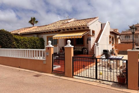 Casa adosada en Alicante, España 2 dormitorios, 62 m2 No. 192028