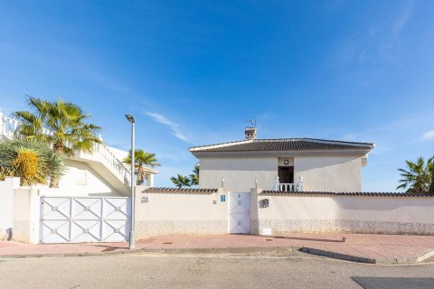 Villa for sale Rojales, Alicante, Spain 5 bedrooms, 247 sq.m. No. 115113 - photo 2