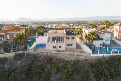 Villa for sale Rojales, Alicante, Spain 5 bedrooms, 247 sq.m. No. 115113 - photo 1