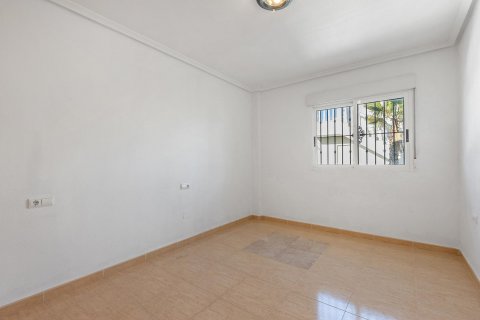 Villa for sale Rojales, Alicante, Spain 5 bedrooms, 247 sq.m. No. 115113 - photo 28