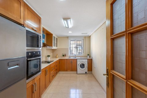 Villa for sale Rojales, Alicante, Spain 5 bedrooms, 247 sq.m. No. 115113 - photo 9