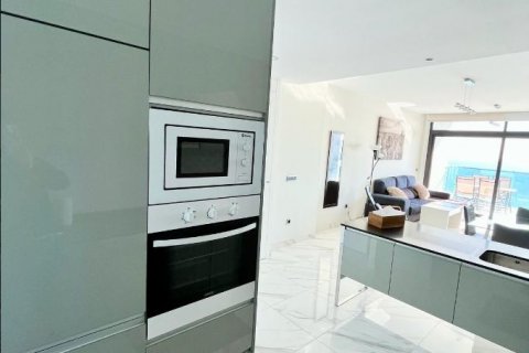 Apartment for sale Benidorm, Alicante, Spain 2 bedrooms, 98 sq.m. No. 115103 - photo 20