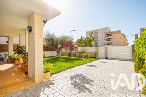 Casa in vendita a Cunit, Tarragona, Spagna 4 camere da letto, 212 mq. N° 172714 - foto 7