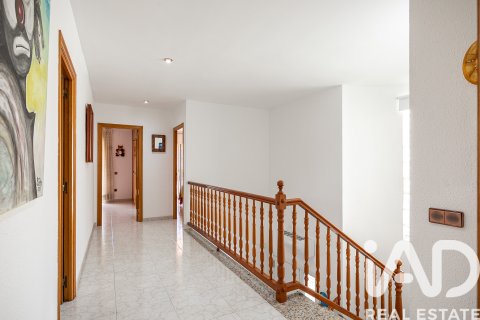 Casa in vendita a Cunit, Tarragona, Spagna 4 camere da letto, 212 mq. N° 172714 - foto 22