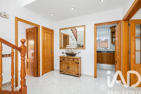 Casa in vendita a Cunit, Tarragona, Spagna 4 camere da letto, 212 mq. N° 172714 - foto 11