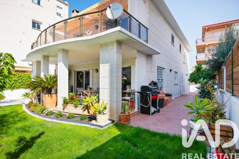 Casa in vendita a Cunit, Tarragona, Spagna 4 camere da letto, 212 mq. N° 172714 - foto 4