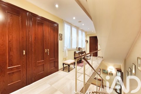 Dzīvoklis pārdošanā Igualada, Barcelona, Spānijā 5 istabas, 544 m2 Nr. 172709 - attēls 23