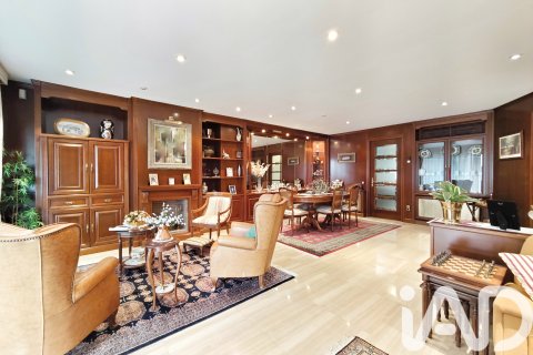 Dzīvoklis pārdošanā Igualada, Barcelona, Spānijā 5 istabas, 544 m2 Nr. 172709 - attēls 13