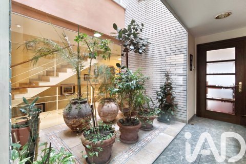 Dzīvoklis pārdošanā Igualada, Barcelona, Spānijā 5 istabas, 544 m2 Nr. 172709 - attēls 19