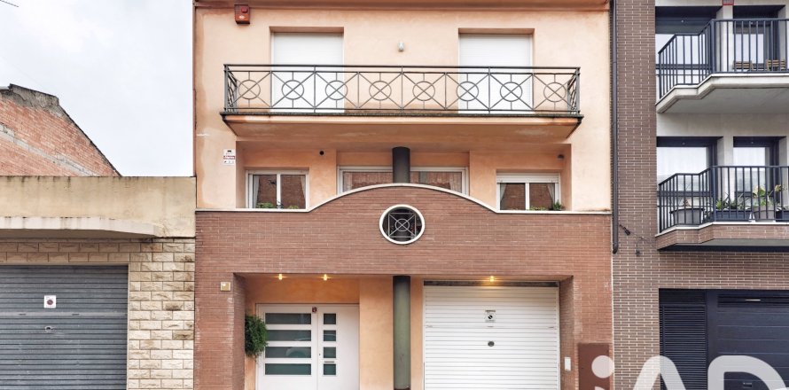 Dzīvoklis Igualada, Barcelona, Spānijā 5 istabas, 544 m2 Nr. 172709
