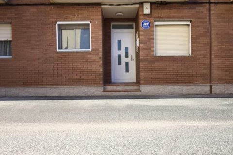 Villetta a schiera in vendita a L'Aldea, Tarragona, Spagna 4 camere da letto, 210 mq. N° 172710 - foto 2