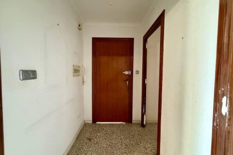 Lägenhet till salu i Torrevieja, Alicante, Spanien 3 sovrum, 119 kvm. Nr. 182896 - foto 13