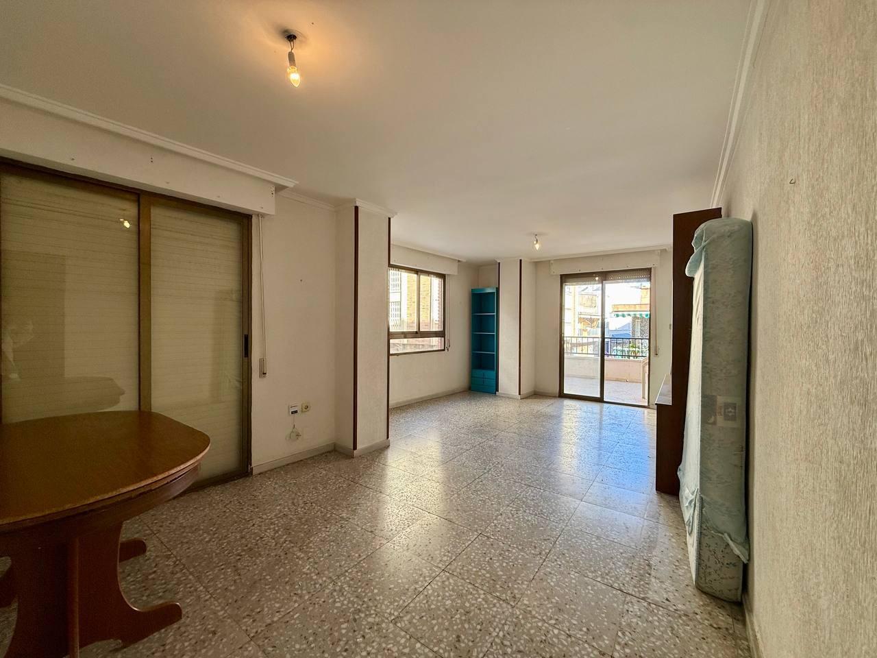 Huoneisto Torrevieja, Alicante, Espanja 3 makuuhuonetta, 119 m2 No. 182896