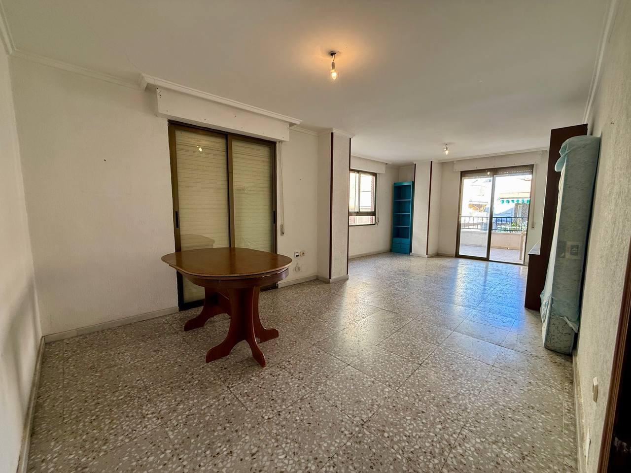 Huoneisto Torrevieja, Alicante, Espanja 3 makuuhuonetta, 119 m2 No. 182896