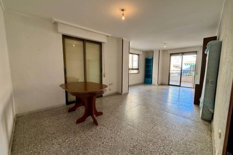 Lägenhet till salu i Torrevieja, Alicante, Spanien 3 sovrum, 119 kvm. Nr. 182896 - foto 16