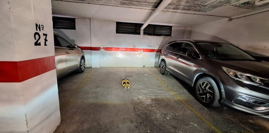 Garage a Torrevieja, Alicante, Spagna 15 mq. N° 182897