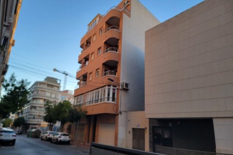 Apartament w Torrevieja, Alicante, Hiszpania 1 sypialnia, 70 mkw. nr 182899 – zdjęcie 9