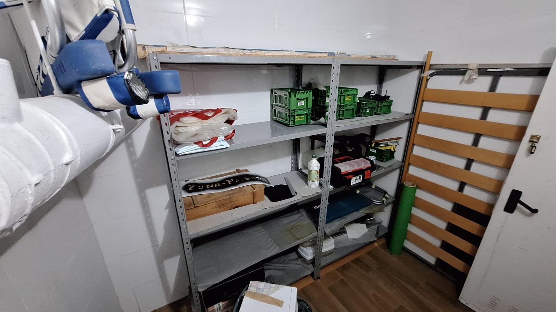 Depósito en Torrevieja, Alicante, España 7 m2 No. 182898
