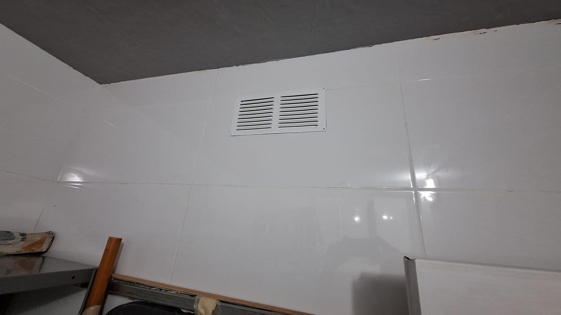Depósito en Torrevieja, Alicante, España 7 m2 No. 182898