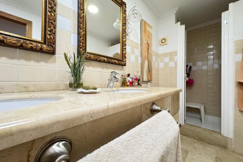 Apartamento en venta en Torrevieja, Alicante, España 4 dormitorios, 256 m2 No. 189847 - foto 25