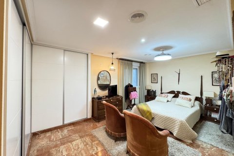 Apartamento en venta en Torrevieja, Alicante, España 4 dormitorios, 256 m2 No. 189847 - foto 20