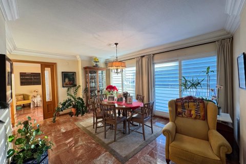 Apartamento en venta en Torrevieja, Alicante, España 4 dormitorios, 256 m2 No. 189847 - foto 8