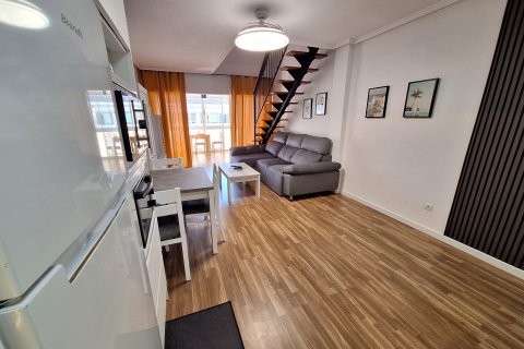 Продажа квартиры в Торревьеха, Аликанте, Испания 3 спальни, 100м2 №189848 - фото 12