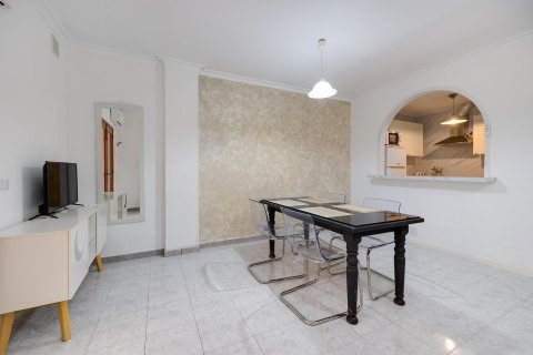 Apartamento en venta en Torrevieja, Alicante, España 2 dormitorios, 67 m2 No. 190579 - foto 6
