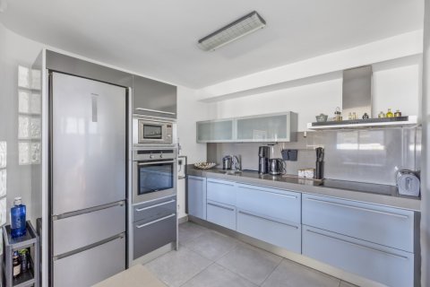 Lägenhet till salu Alicante, Spanien 3 sovrum, 160 kvm. Nr. 139131 - foto 4