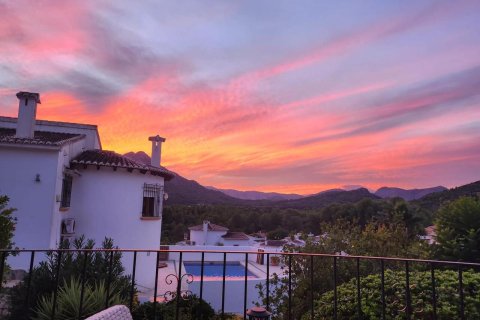 Villa till salu Murla, Alicante, Spanien 2 sovrum, 94 kvm. Nr. 139127 - foto 3