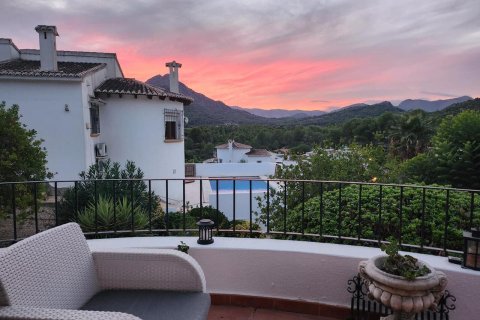 Villa till salu Murla, Alicante, Spanien 2 sovrum, 94 kvm. Nr. 139127 - foto 4