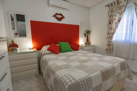 Villa till salu Ciudad Quesada, Alicante, Spanien 2 sovrum, 140 kvm. Nr. 139130 - foto 16