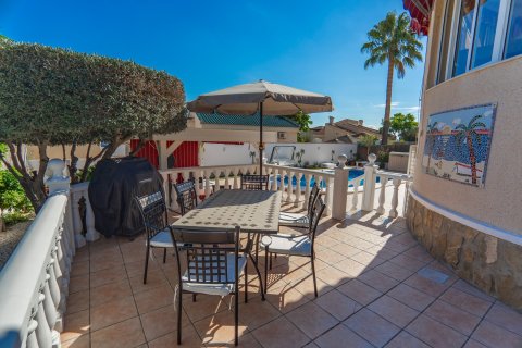 Villa till salu Ciudad Quesada, Alicante, Spanien 2 sovrum, 140 kvm. Nr. 139130 - foto 5