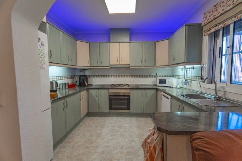 Villa till salu Ciudad Quesada, Alicante, Spanien 2 sovrum, 140 kvm. Nr. 139130 - foto 11