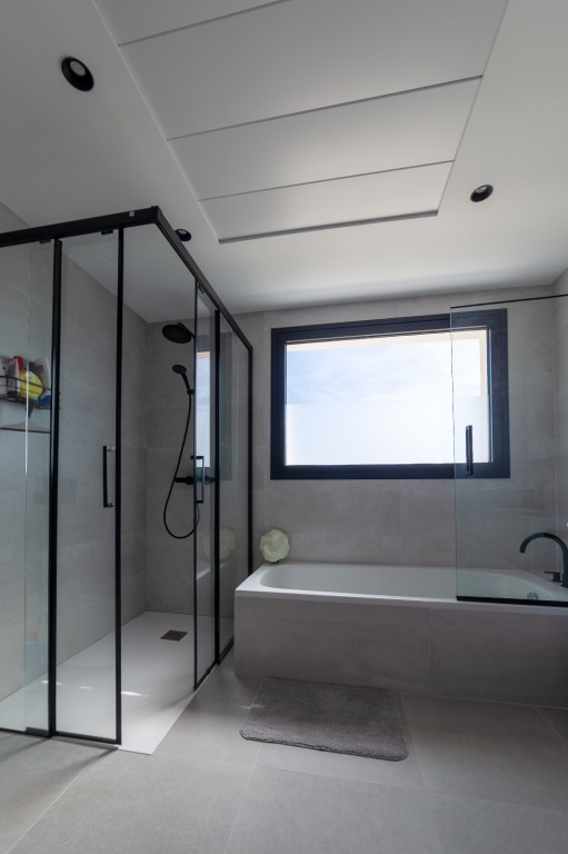 Huvila Los Montesinos, Alicante, Espanja 4 makuuhuonetta, 454 m2 No. 139126