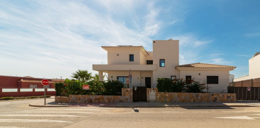Villa Los Montesinos, Alicante, Spanien 4 sovrum, 454 kvm. Nr. 139126